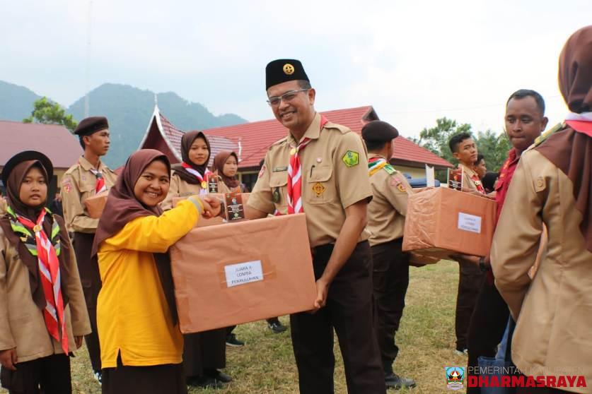 Sebelum Terima Hadiah Peserta PERTIDA SBH Wisata ke Candi Padang Roco